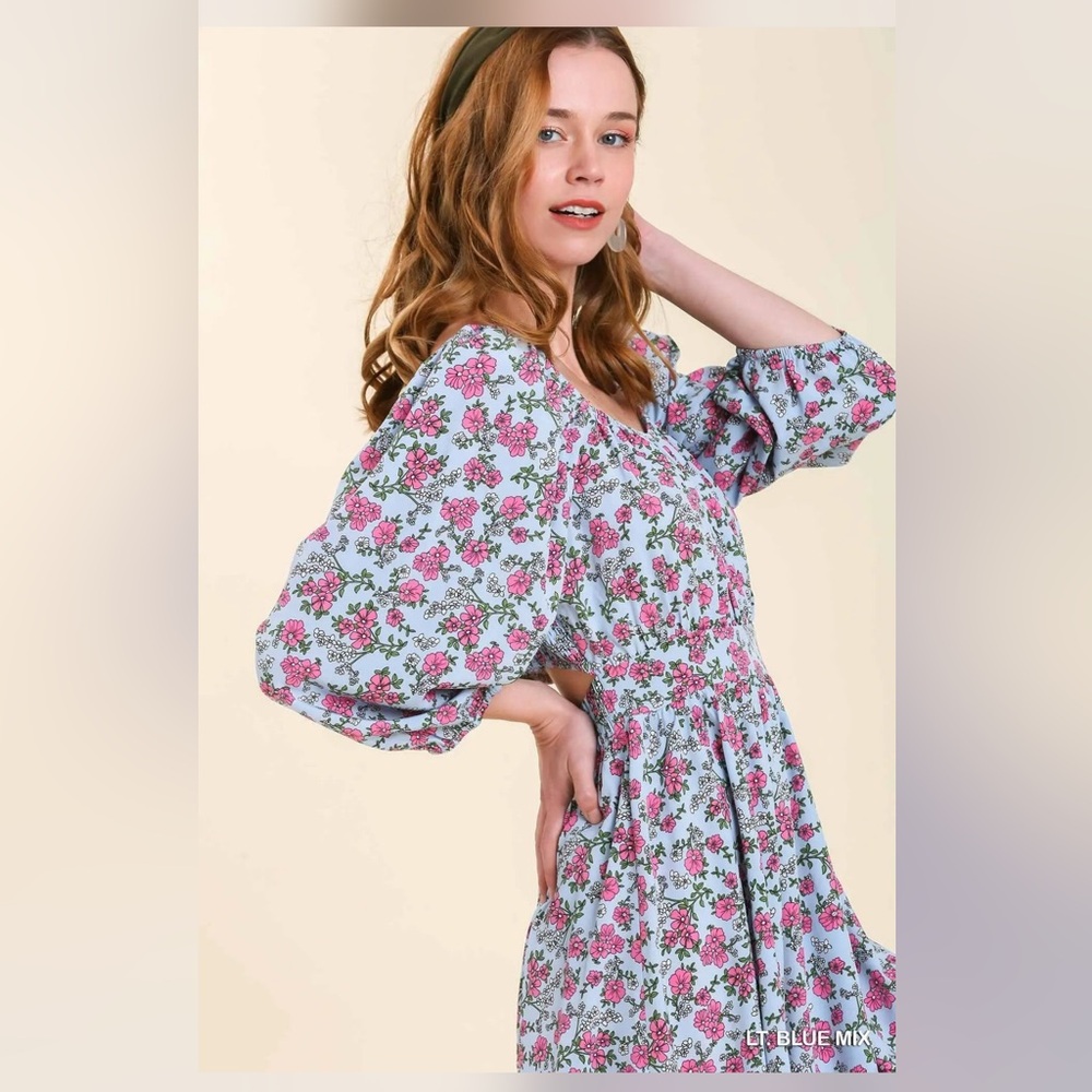 Umgee Blue Pink Floral Smocked Dress Size Medium